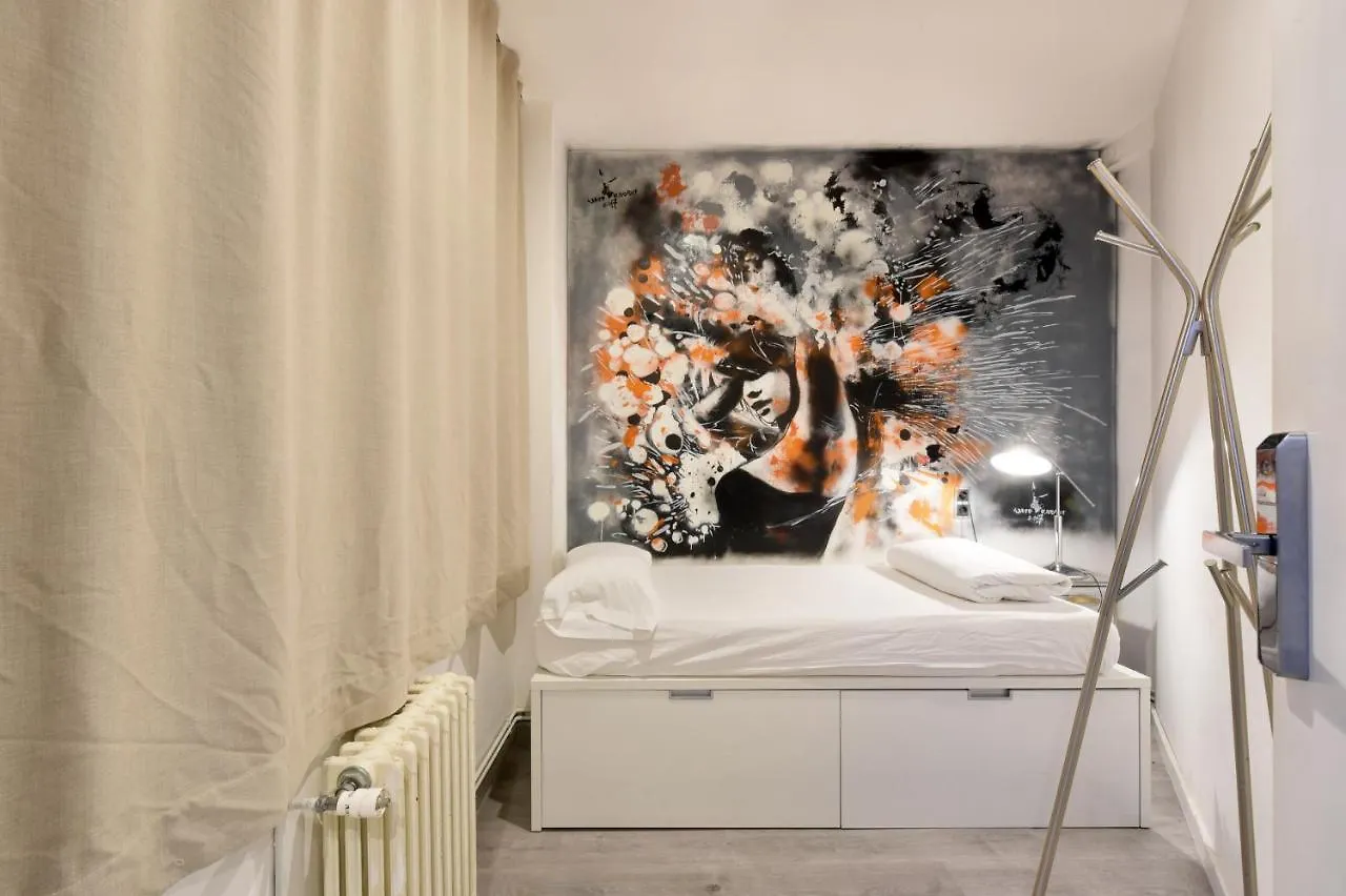Free Hostels Barcelona Spain
